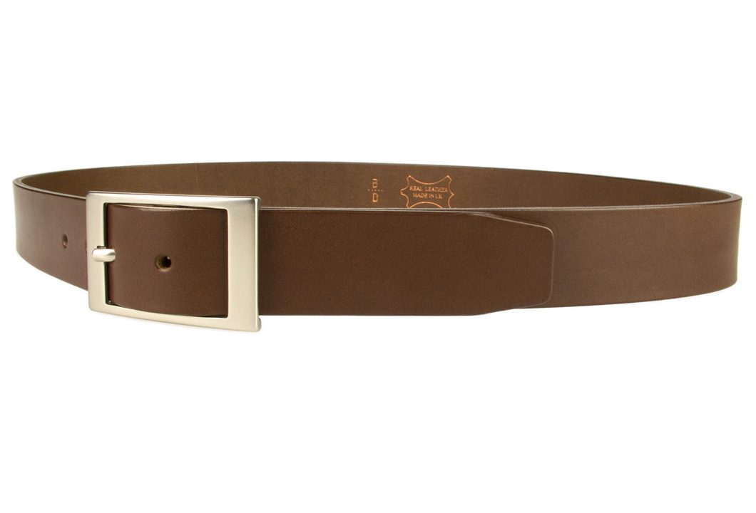 Mens Quality Leather Belt Made In UK - Brown - 1 3/8 inch Wide | Hand Brushed Nickel Plated Center Bar Buckle - Left Facing Image