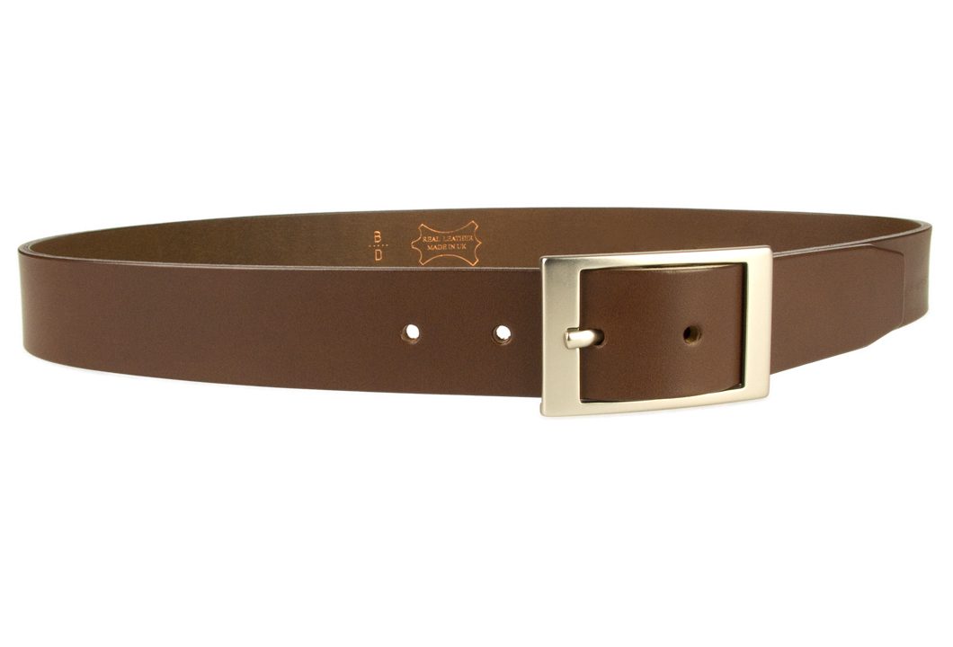 Mens Quality Leather Belt Made In UK - Brown - 1 3/8 inch Wide | Hand Brushed Nickel Plated Center Bar Buckle - Right Facing Image