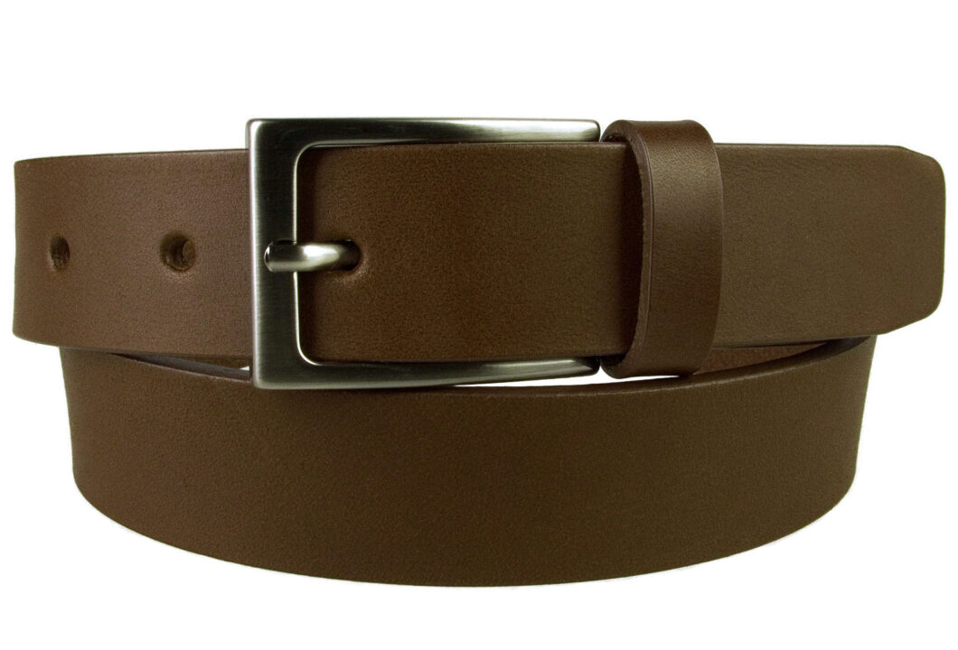 Dark Brown Leather Belt With Gun Metal Buckle. Made In UK By Skilled British Craftsmen. Dark Brown Italian Full Grain Vegetable Tanned Leather. Italian Made Hand Brushed and Lacquered Dark Grey Gun Metal Buckle. 1 3/16 wide Wide (3cm). Strong Riveted Return.