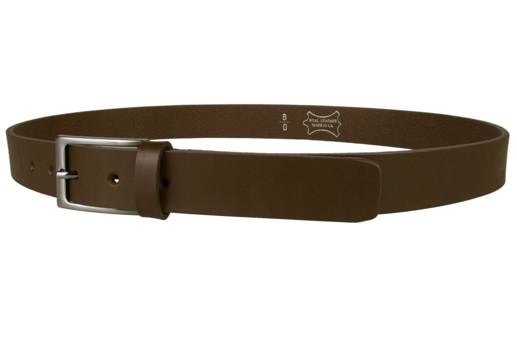 Dark Brown Leather Belt With Gun Metal Buckle. Made In UK By Skilled British Craftsmen. Dark Brown Italian Full Grain Vegetable Tanned Leather. Italian Made Hand Brushed and Lacquered Dark Grey Gun Metal Buckle. 1 3/16 wide Wide (3cm). Strong Riveted Return.